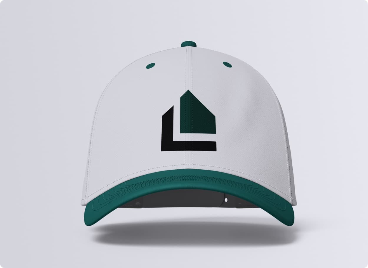 A white cap with a green peak carrying the Keyscape house mark